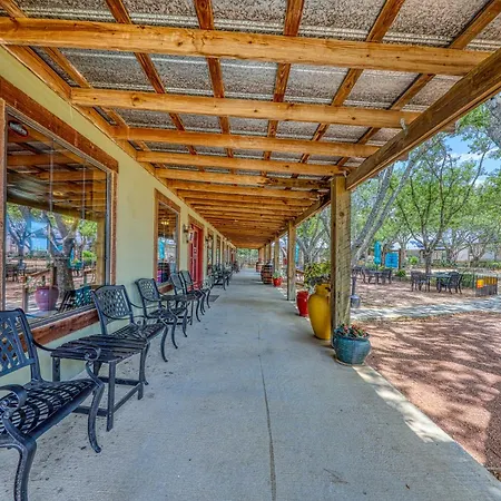 Historic Rocky Hill- Full Property